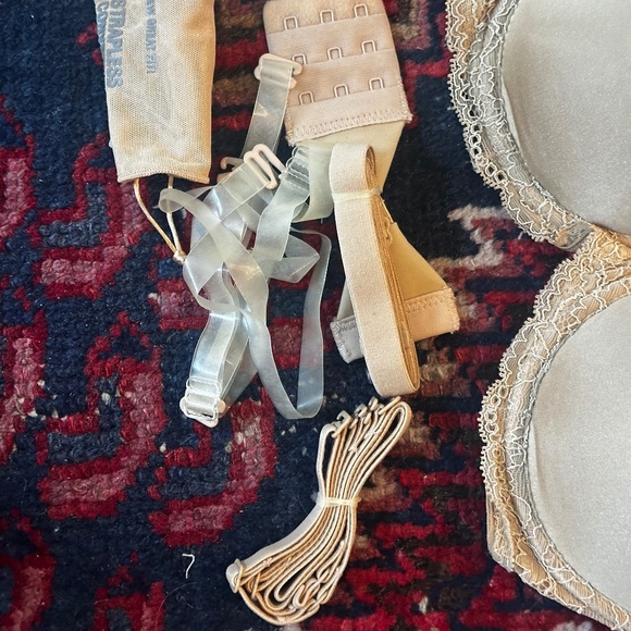 5 Bras (34B): 1Strapless, 2 PushUp,  w Straps & 2 Padded Exercise Bras - Picture 4 of 16